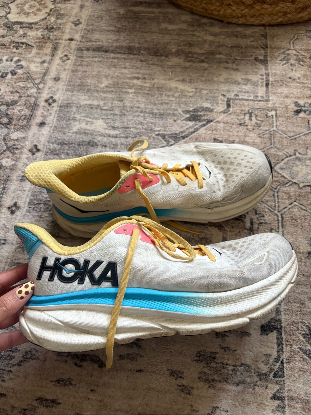 Hoka Clifton 9 size 10.5 wide